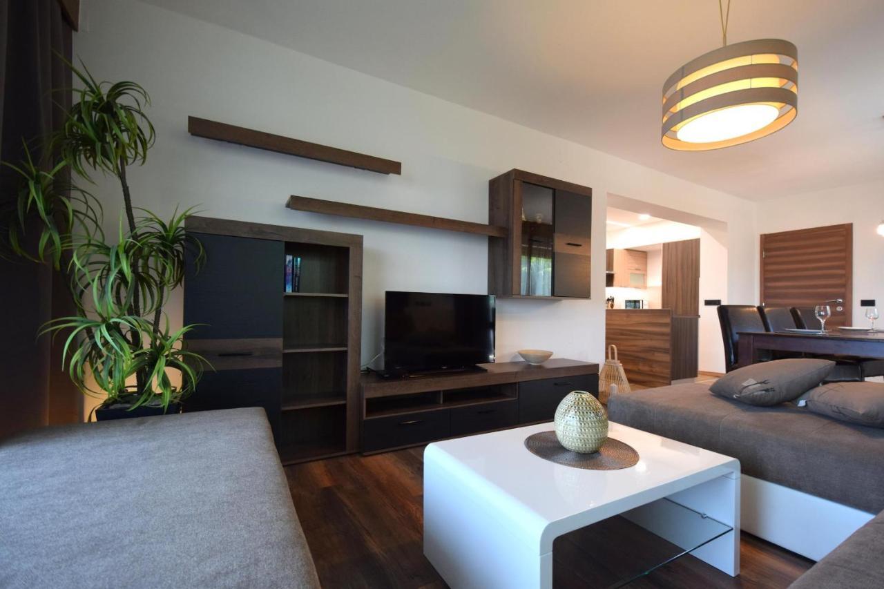 Apartments Antonija Malinska Zewnętrze zdjęcie