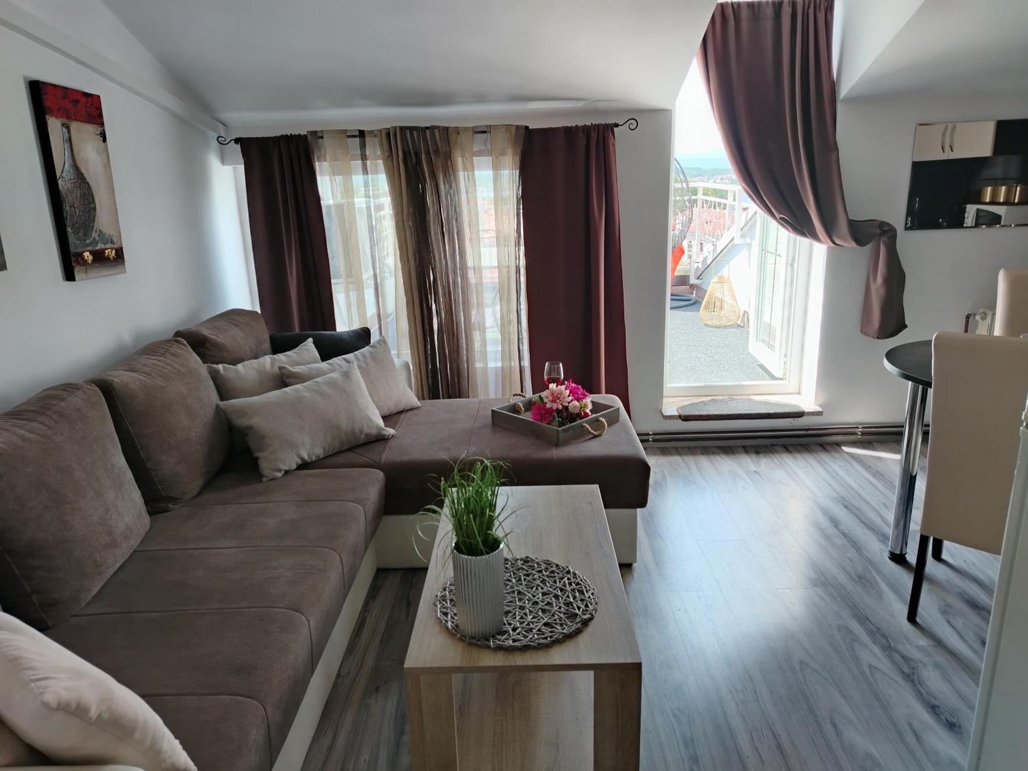 Apartments Antonija Malinska Zewnętrze zdjęcie