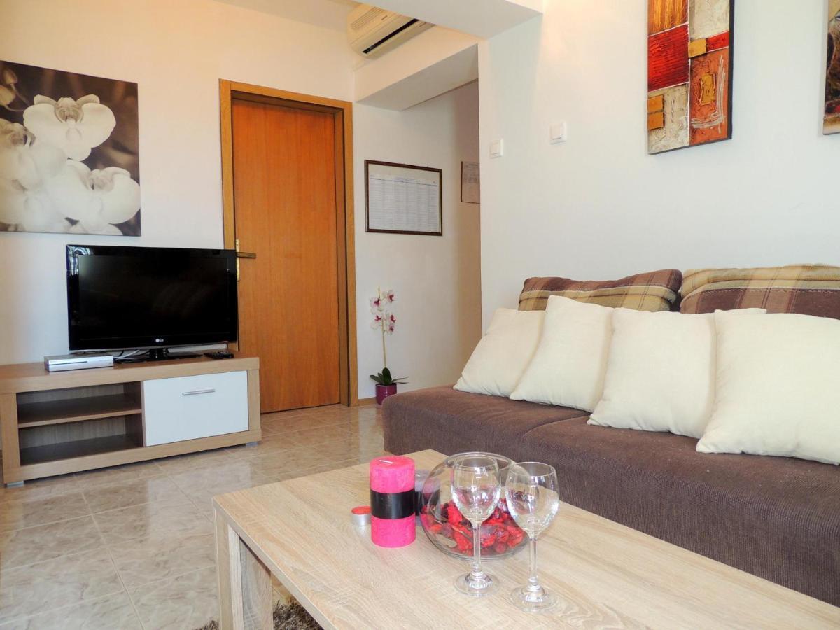 Apartments Antonija Malinska Zewnętrze zdjęcie